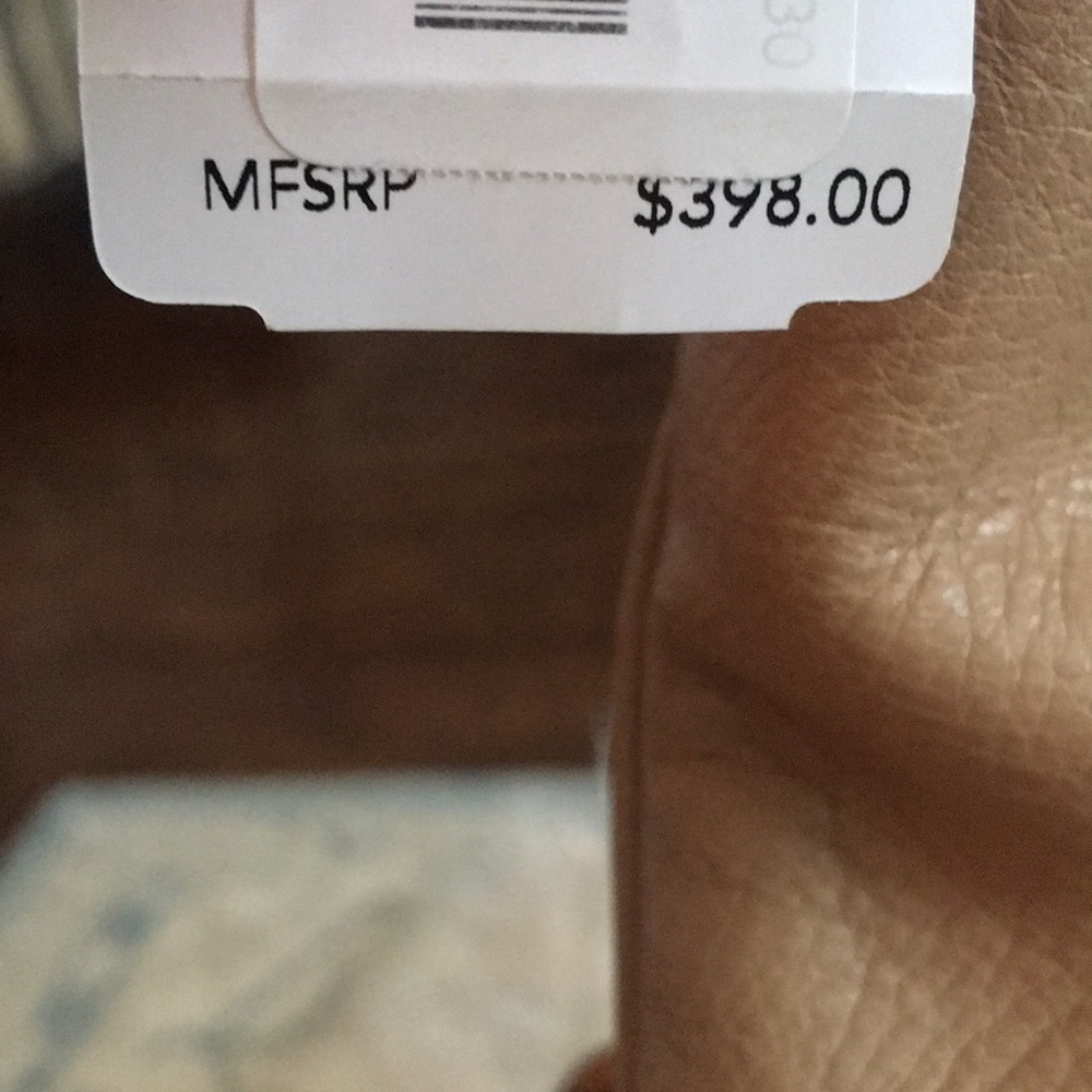 Gorgeous Coach Leather Bag, Tan, NWT, Retail $398 - Picture 8 of 13
